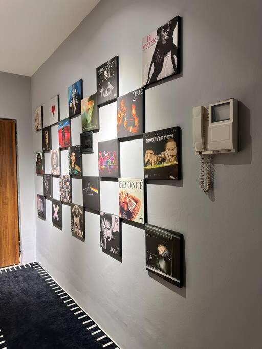 Super House Blloku - 3 Rooms Tirana Bagian luar foto